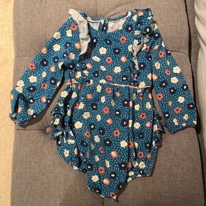 Ruffle butts long sleeve onesie. 18-24 months. Brand new without tags